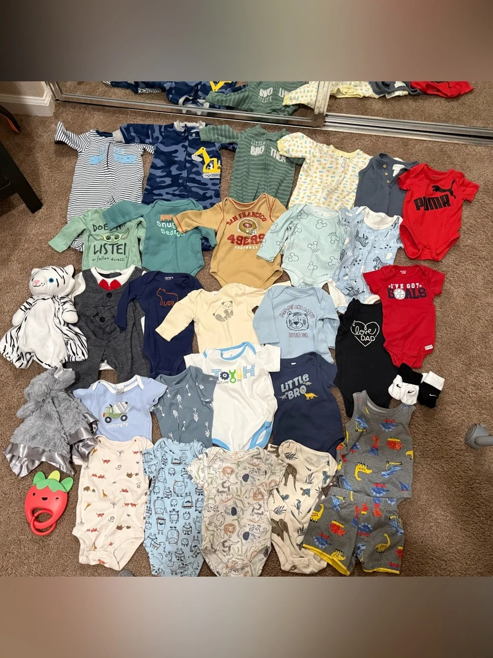 Baby boy clothes lot 0-3 months